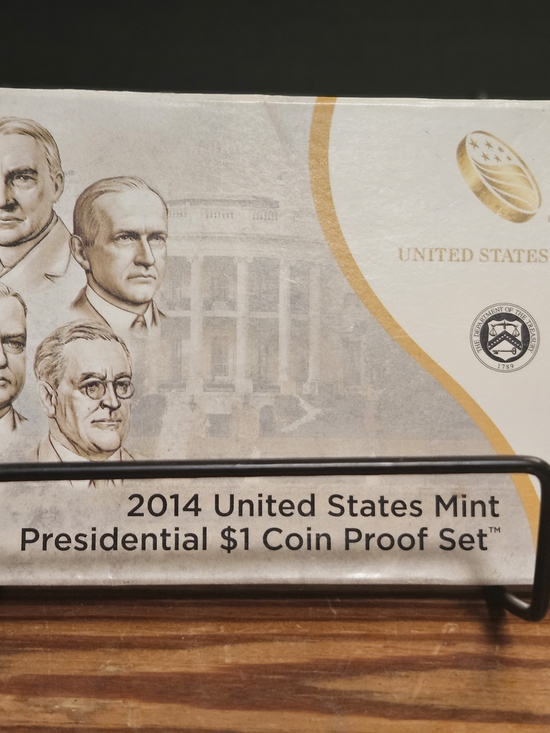 United States Mint 2014 Presidential $1 Coin Proof Set - White/Gold
